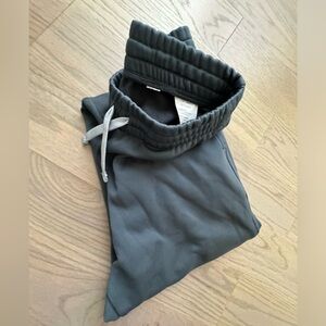 Under Armour joggers. Size L Youth.